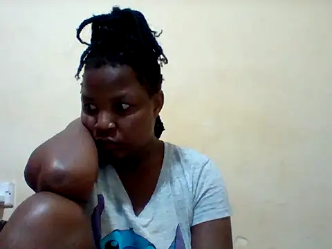 Snapshot of Camilla-Sweets chatting on June 27, 2026, 5:18 pm Camilla-Sweets online show from June 27, 2026, 5:18 pm