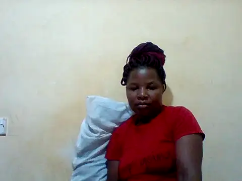 Snapshot of Camilla-Sweets chatting on July 15, 2026, 1:55 am Camilla-Sweets online show from July 15, 2026, 1:55 am