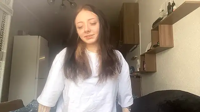 MisaSallis online show from June 2, 2026, 3:52 am