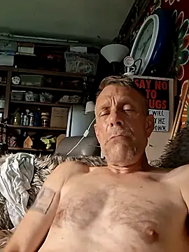 Snapshot of truckdawg2023 chatting on June 19, 2026, 5:17 pm truckdawg2023 online show from June 19, 2026, 5:17 pm