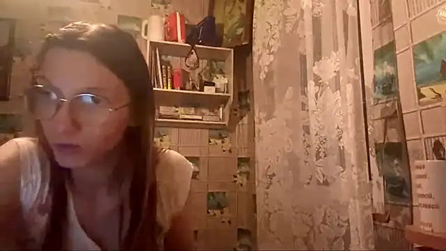 Snapshot of SparkleJebb chatting on July 1, 2026, 7:02 pm SparkleJebb online show from July 1, 2026, 7:02 pm