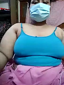 Snapshot of shaik35f chatting on June 1, 2026, 8:43 pm shaik35f online show from June 1, 2026, 8:43 pm