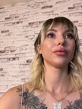 Snapshot of TeaseBabeXXX chatting on June 7, 2026, 10:24 pm TeaseBabeXXX online show from June 7, 2026, 10:24 pm
