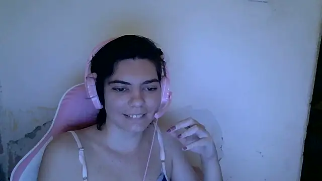 Snapshot of Angel_Ristoww chatting on June 2, 2026, 4:42 pm Angel Ristoww online show from June 2, 2026, 4:42 pm