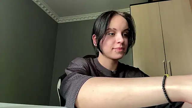 Snapshot of illiebilish chatting on May 21, 2026, 7:59 am illiebilish online show from May 21, 2026, 7:59 am
