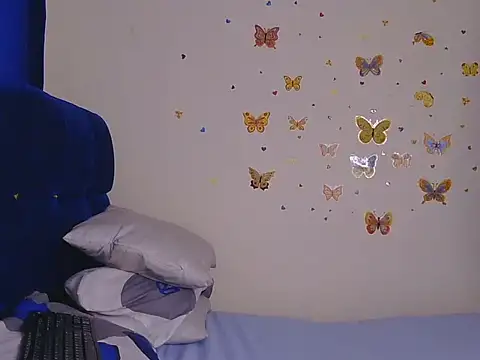 PinkCoochie02 online show from June 1, 2026, 4:36 am