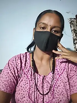 madhushree143 online show from June 17, 2026, 5:14 pm