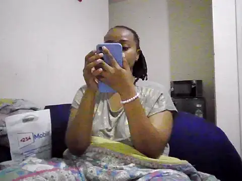 Snapshot of atara_seren chatting on May 20, 2026, 6:03 pm atara seren online show from May 20, 2026, 6:03 pm