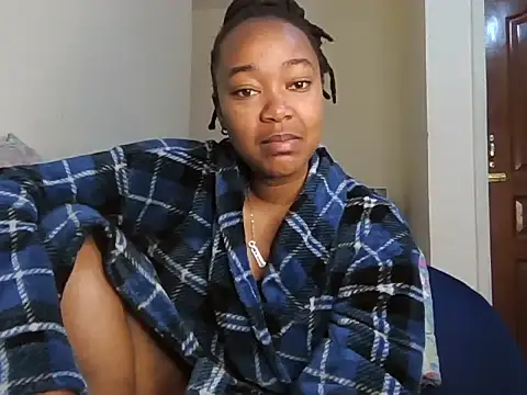 Snapshot of atara_seren chatting on June 5, 2026, 7:03 am atara seren online show from June 5, 2026, 7:03 am