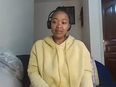 Snapshot of atara_seren chatting on July 15, 2026, 8:14 pm atara seren online show from July 15, 2026, 8:14 pm