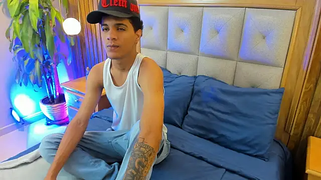 Snapshot of Mael_Jason chatting on July 17, 2026, 11:17 am Mael Jason online show from July 17, 2026, 11:17 am