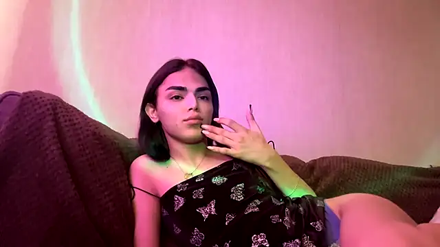 MarlyJess online show from July 5, 2026, 11:39 am