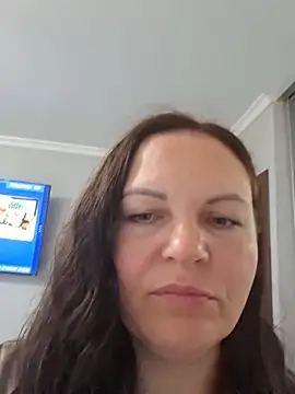 Snapshot of Meri_a chatting on June 19, 2026, 4:33 pm Meri a online show from June 19, 2026, 4:33 pm