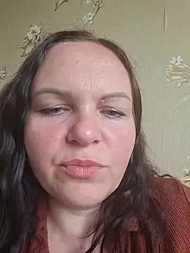 Snapshot of Meri_a chatting on July 9, 2026, 1:37 pm Meri a online show from July 9, 2026, 1:37 pm