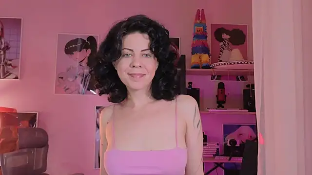 Snapshot of LuluKissmi chatting on May 21, 2026, 12:34 pm LuluKissmi online show from May 21, 2026, 12:34 pm