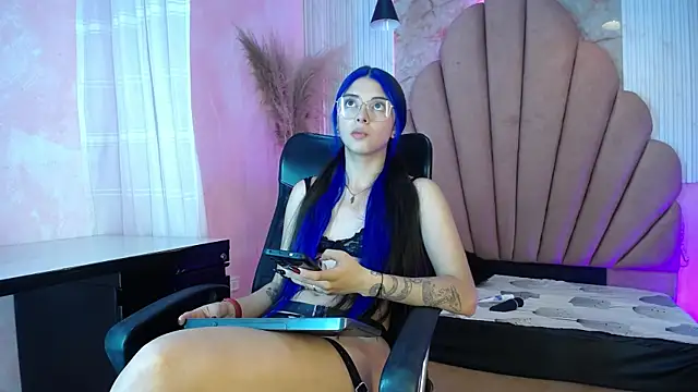 Snapshot of Kyomi_Hunt chatting on July 13, 2026, 2:36 am Kyomi Hunt online show from July 13, 2026, 2:36 am