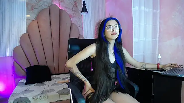 Snapshot of Kyomi_Hunt chatting on July 14, 2026, 2:38 am Kyomi Hunt online show from July 14, 2026, 2:38 am