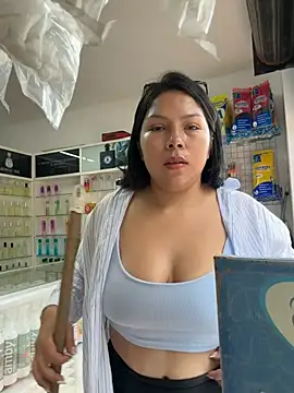 Snapshot of ISABELLA__LUNA chatting on July 9, 2026, 12:20 pm ISABELLA LUNA online show from July 9, 2026, 12:20 pm