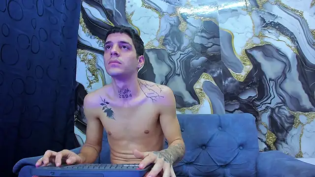 Snapshot of boy_max_latin chatting on June 1, 2026, 7:15 pm boy max latin online show from June 1, 2026, 7:15 pm