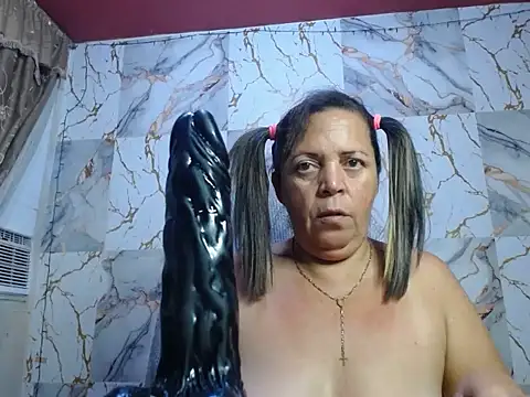 Snapshot of alina_maturee chatting on June 1, 2026, 8:16 am alina maturee online show from June 1, 2026, 8:16 am