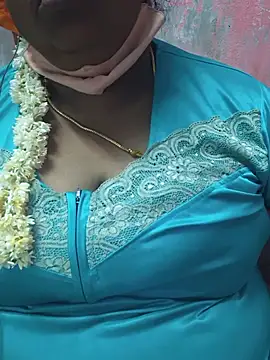 geetha431 online show from June 1, 2026, 7:04 pm