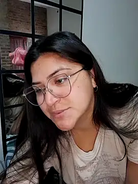 Snapshot of morena95_ chatting on May 27, 2026, 2:47 pm morena95 online show from May 27, 2026, 2:47 pm