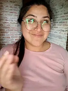 Snapshot of morena95_ chatting on June 2, 2026, 7:49 pm morena95 online show from June 2, 2026, 7:49 pm
