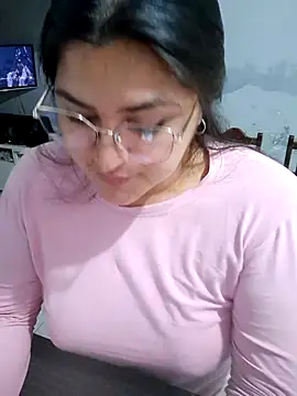 Snapshot of morena95_ chatting on June 3, 2026, 1:46 pm morena95 online show from June 3, 2026, 1:46 pm