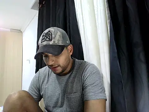 Snapshot of Bruno_vip chatting on May 29, 2026, 12:08 am Bruno vip online show from May 29, 2026, 12:08 am