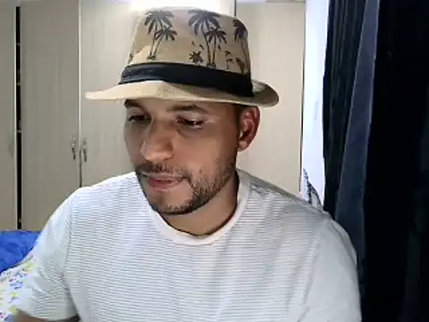Snapshot of Bruno_vip chatting on June 24, 2026, 11:48 pm Bruno vip online show from June 24, 2026, 11:48 pm