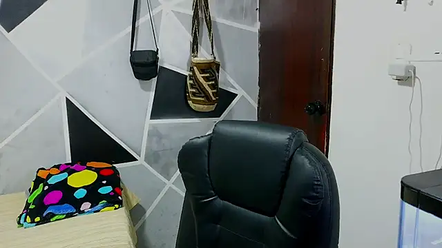  juanacock  online show from June 26, 2026, 12:53 pm