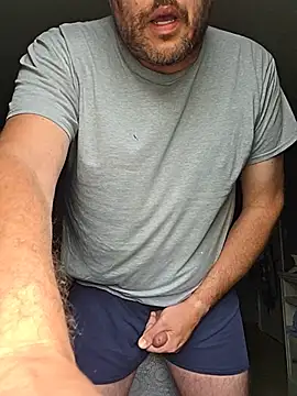 Snapshot of the_Milk_Man chatting on July 8, 2026, 10:53 am the Milk Man online show from July 8, 2026, 10:53 am