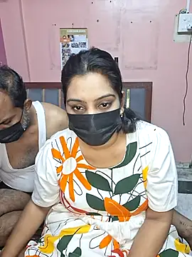 Snapshot of Hornyreshma chatting on June 25, 2026, 10:42 am Hornyreshma online show from June 25, 2026, 10:42 am