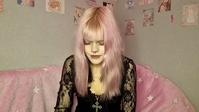 VelvetAlice online show from May 31, 2026, 8:54 pm