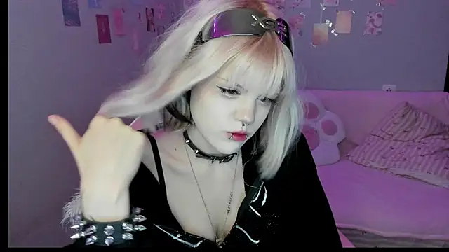 Snapshot of VelvetAlice chatting on July 16, 2026, 9:10 pm VelvetAlice online show from July 16, 2026, 9:10 pm