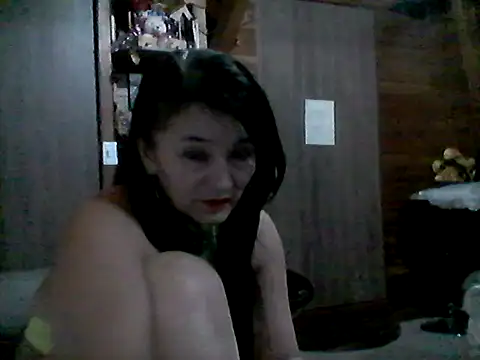 Snapshot of Anlly_garcia002 chatting on June 25, 2026, 2:11 am Anlly garcia002 online show from June 25, 2026, 2:11 am
