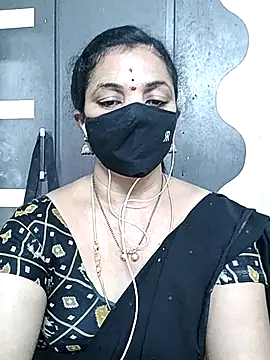 Snapshot of Leela_555 chatting on June 23, 2026, 10:46 am Leela 555 online show from June 23, 2026, 10:46 am
