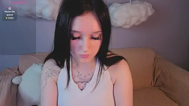 Emma-Blissa online show from June 12, 2026, 1:15 am