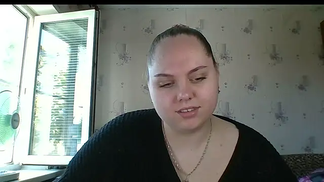 Snapshot of SoftHypnose chatting on June 23, 2026, 10:13 am SoftHypnose online show from June 23, 2026, 10:13 am