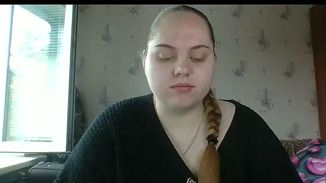 Snapshot of SoftHypnose chatting on June 25, 2026, 8:19 am SoftHypnose online show from June 25, 2026, 8:19 am
