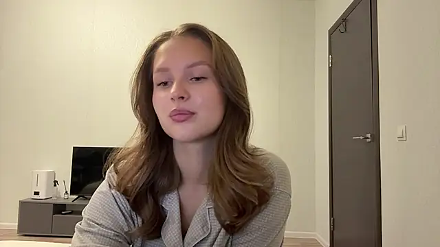 Snapshot of Beverly_Smith chatting on June 9, 2026, 5:24 pm Beverly Smith online show from June 9, 2026, 5:24 pm