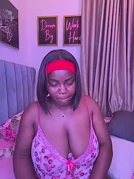 Snapshot of CasadelRe chatting on May 24, 2026, 11:43 pm CasadelRe online show from May 24, 2026, 11:43 pm