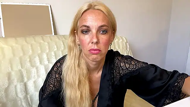 Snapshot of Allmaybe chatting on July 19, 2026, 3:49 pm Allmaybe online show from July 19, 2026, 3:49 pm