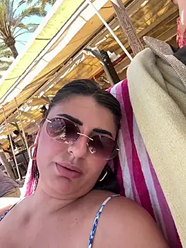 Snapshot of Velvet_Lifa chatting on July 8, 2026, 1:59 pm Velvet Lifa online show from July 8, 2026, 1:59 pm