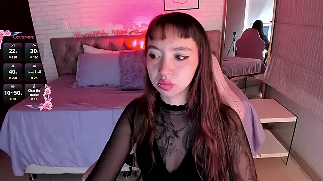 Snapshot of Scarlett__Cooper__1 chatting on June 1, 2026, 11:56 am Scarlett Cooper 1 online show from June 1, 2026, 11:56 am