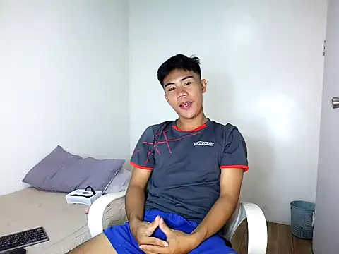 Snapshot of alejandro_fernando chatting on June 11, 2026, 12:32 am alejandro fernando online show from June 11, 2026, 12:32 am