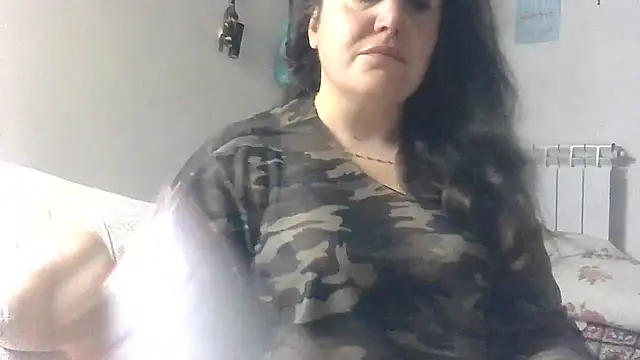 Snapshot of mmicia chatting on May 25, 2026, 8:37 pm mmicia online show from May 25, 2026, 8:37 pm