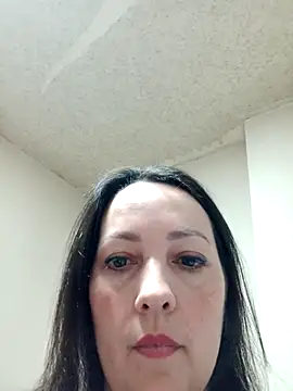 zupita0305 online show from June 27, 2026, 6:35 pm