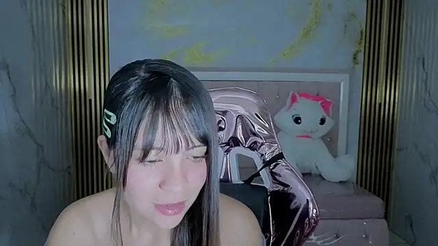 Snapshot of isabeau_s chatting on July 16, 2026, 1:06 pm isabeau s online show from July 16, 2026, 1:06 pm