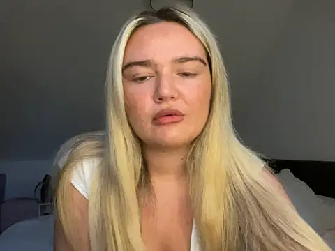 Snapshot of Annaox chatting on May 31, 2026, 7:15 pm Annaox online show from May 31, 2026, 7:15 pm